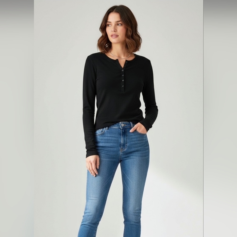 ATM Anthony Thomas Melillo Black,Ribbed Micromodal Henley Sweater. Women's M EUC